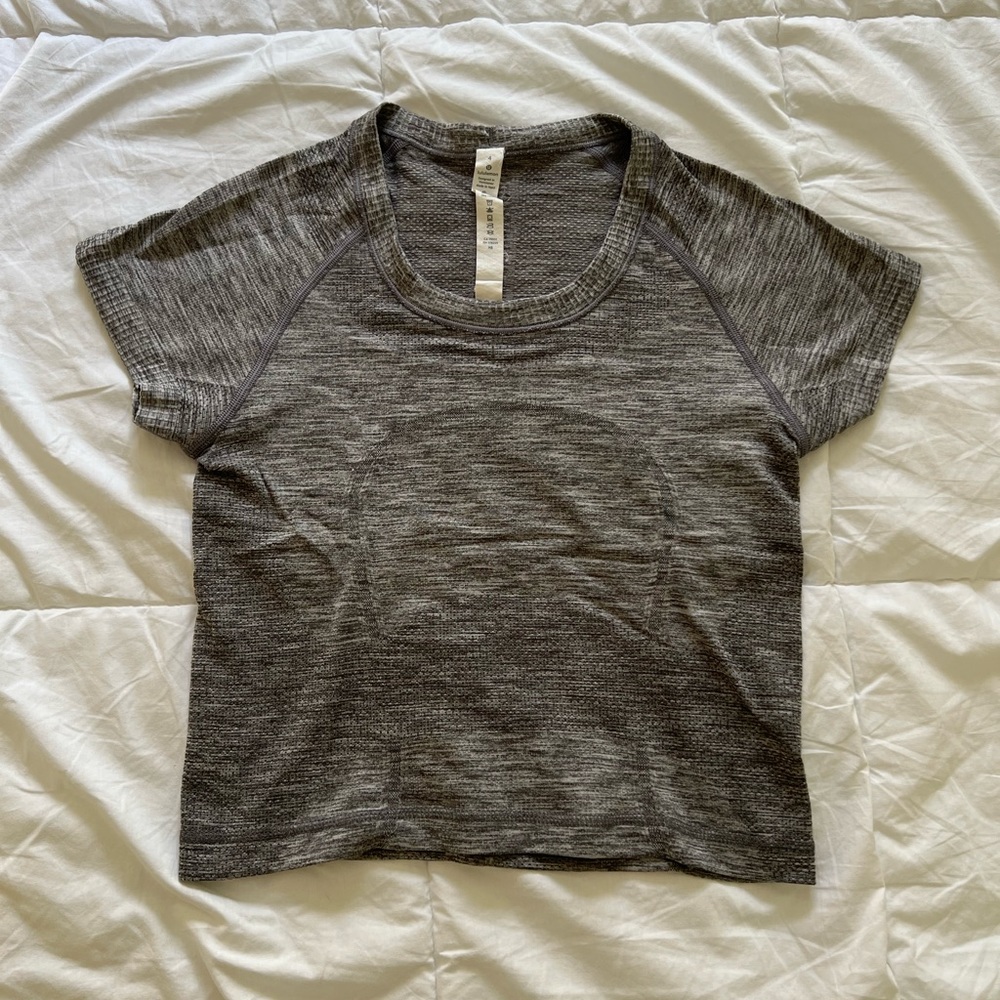 Lululemon swiftly top